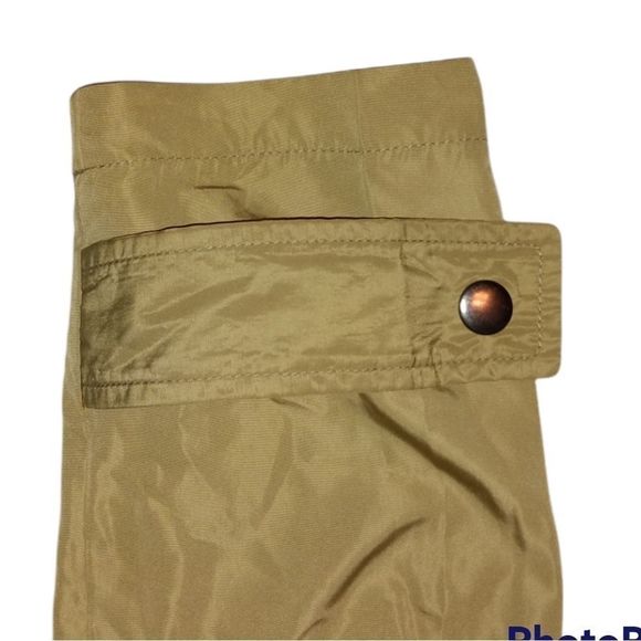 Love Tree Light Weight Green Jacket . ❤️🌲 - Picture 5 of 10